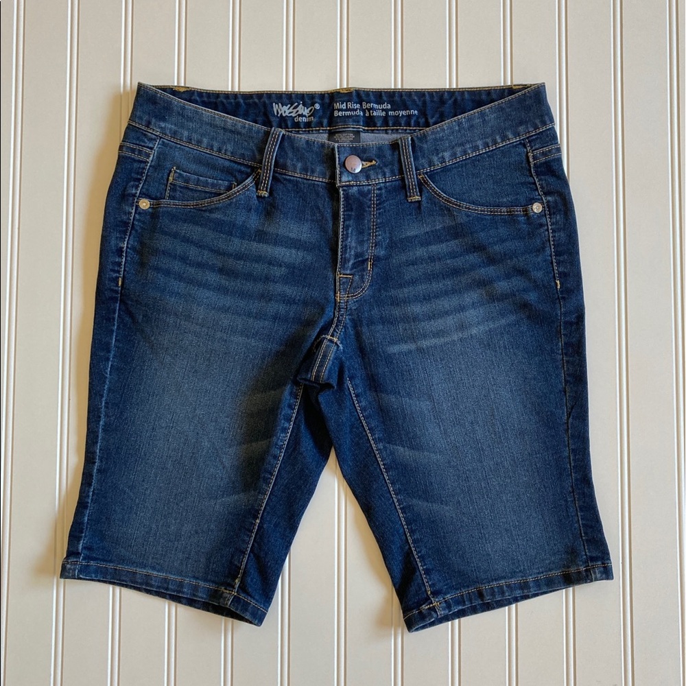 Mossimo Mid Rise Bermuda Jeans Shorts Size 4